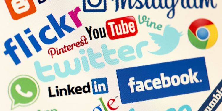 Improve Your Social Media Strategy for the Holidays