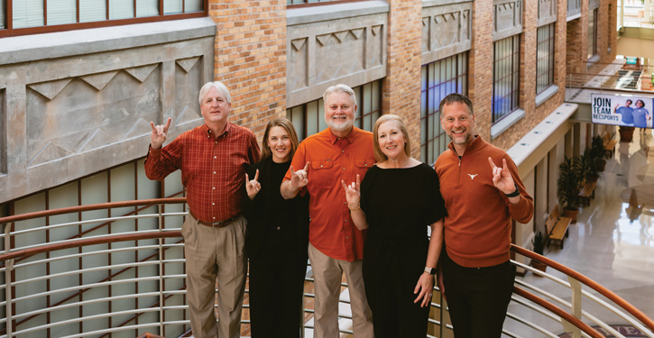 Texas Longhorns Pull Together