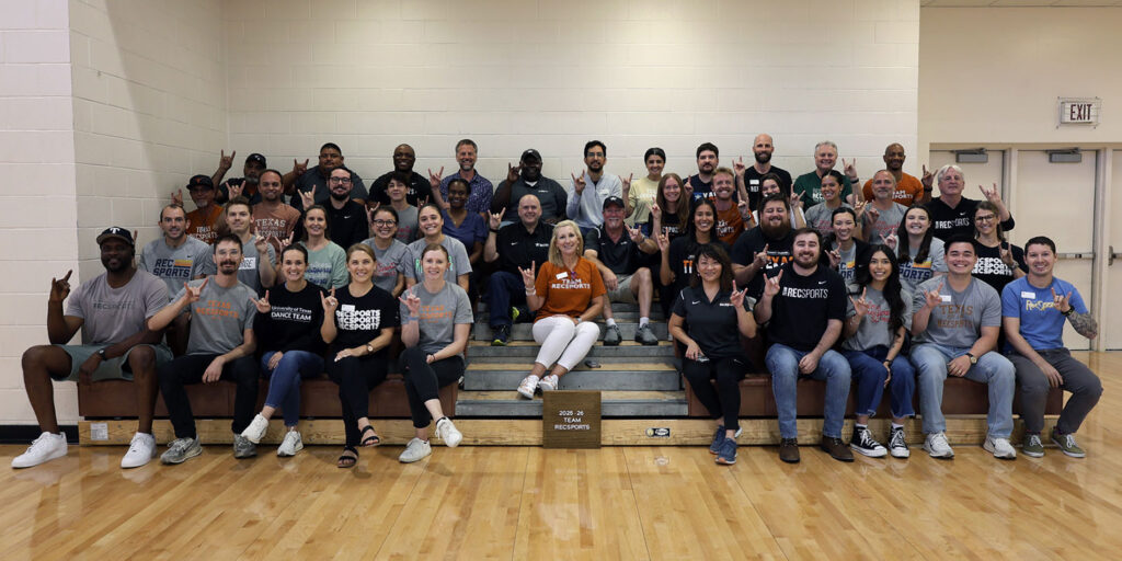 Texas Longhorns Pull Together